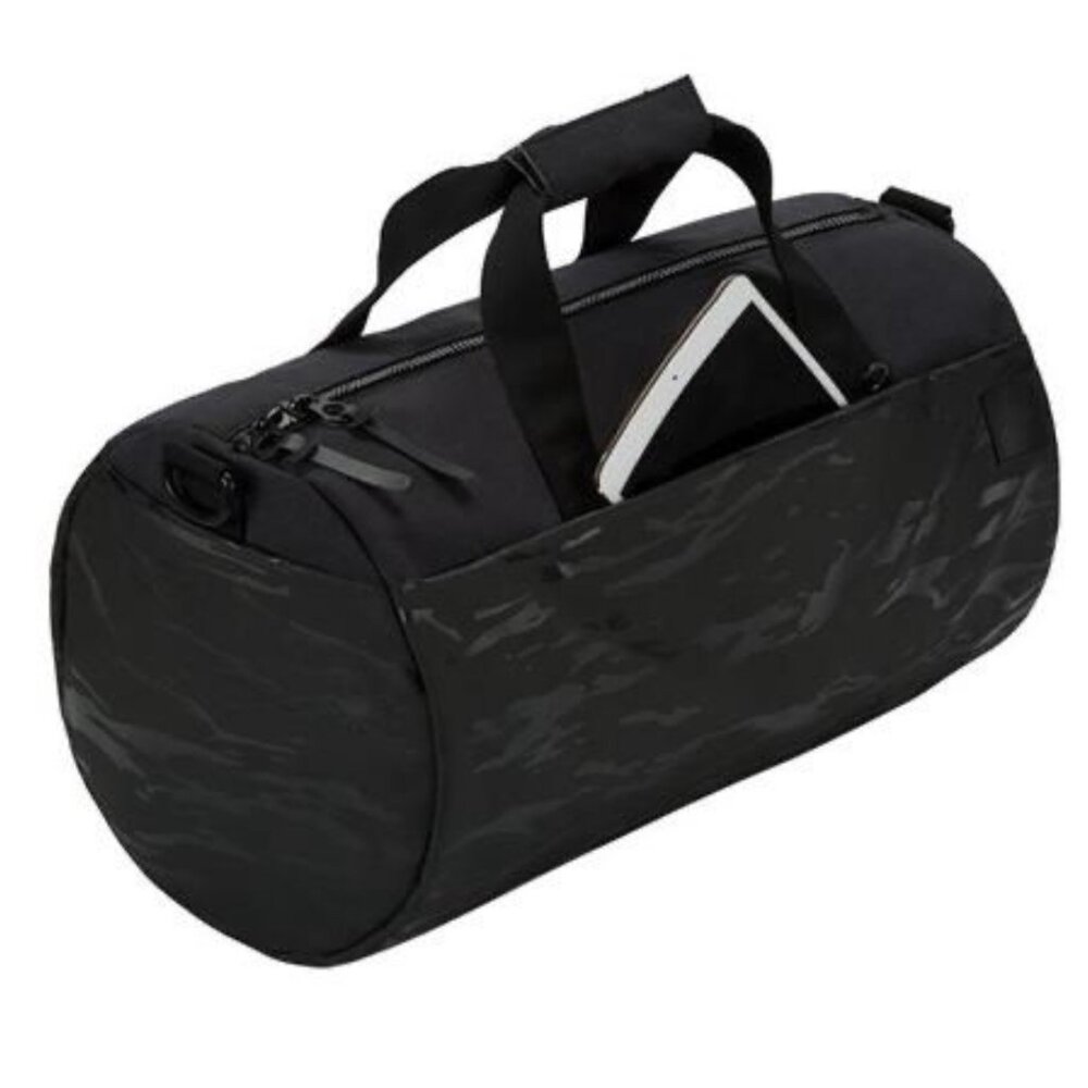 Incase Compass Duffel Black Camo
